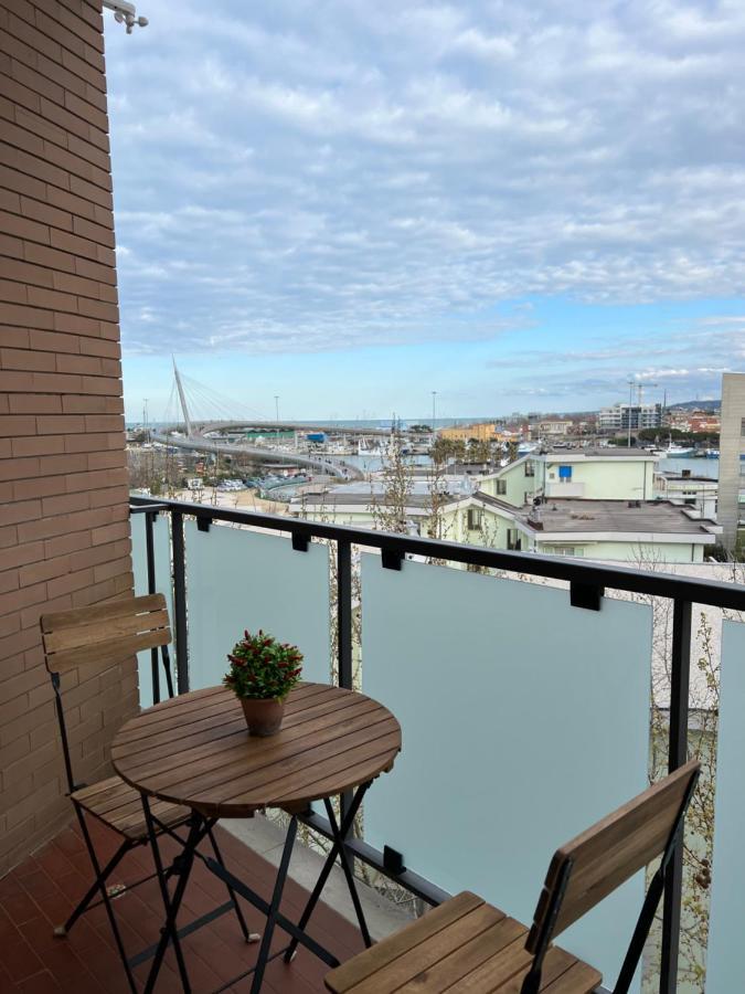 "Casa Incantevole" Fronte Mare Pescara - Appartamento Via Buozzi ภายนอก รูปภาพ