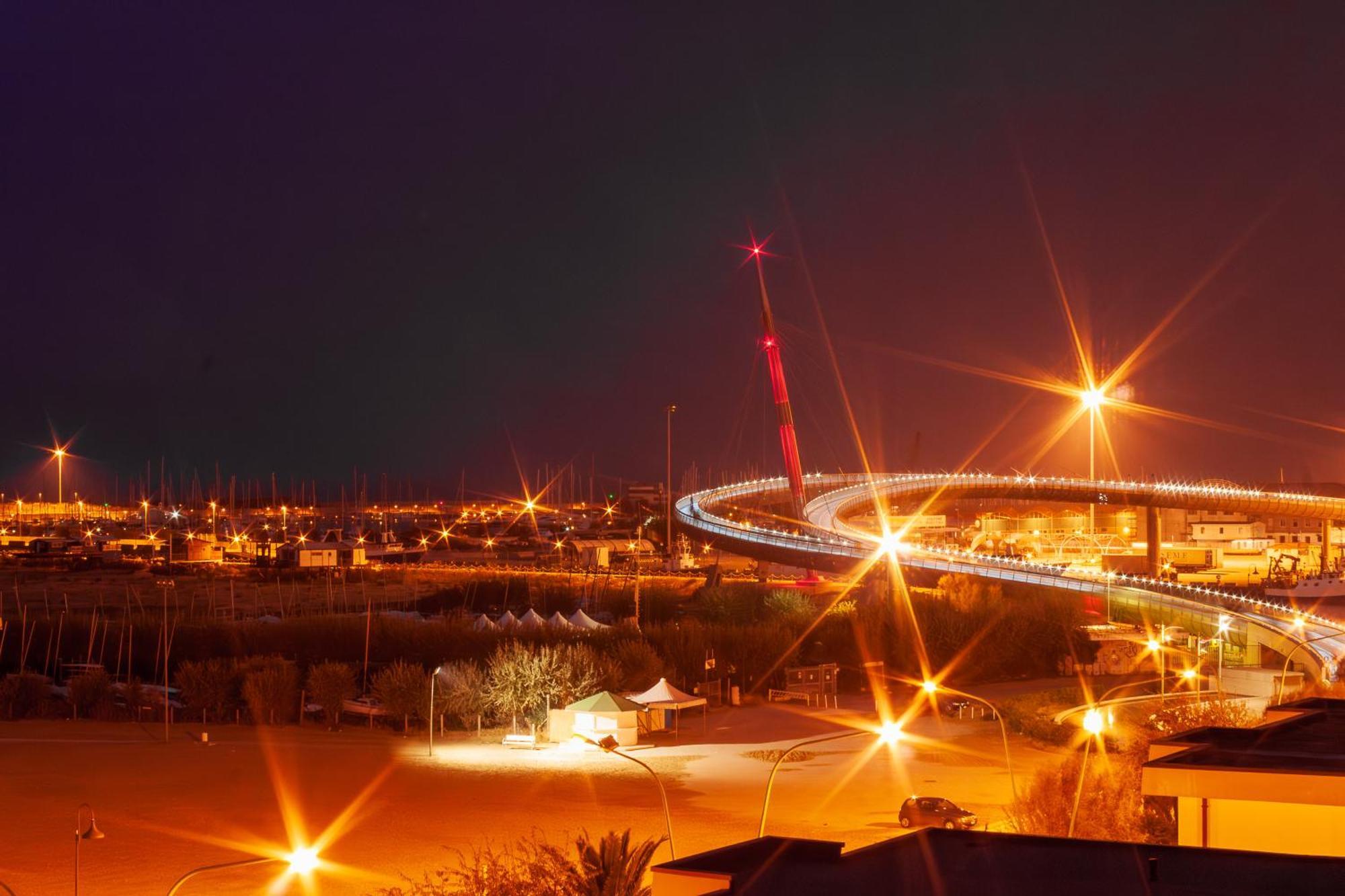 "Casa Incantevole" Fronte Mare Pescara - Appartamento Via Buozzi ภายนอก รูปภาพ