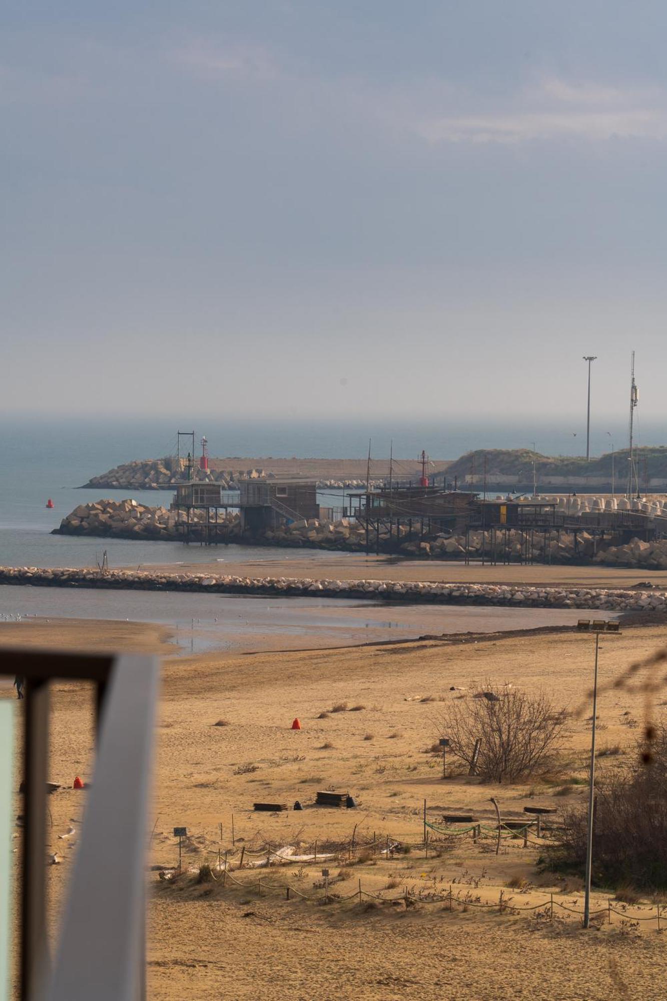 "Casa Incantevole" Fronte Mare Pescara - Appartamento Via Buozzi ภายนอก รูปภาพ